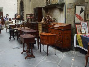Mercato dell'antiquariato di Lucca